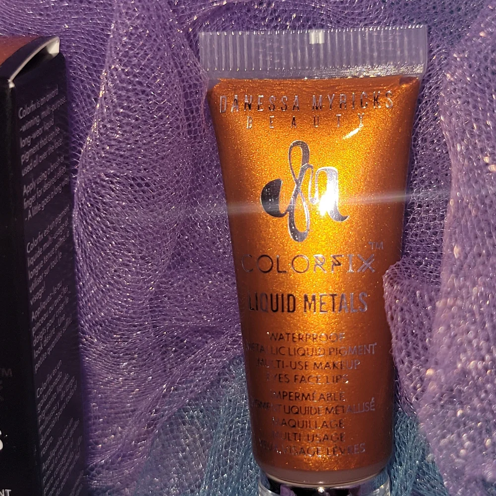 Danessa Myricks Colorfix Liquid Metals in Spark